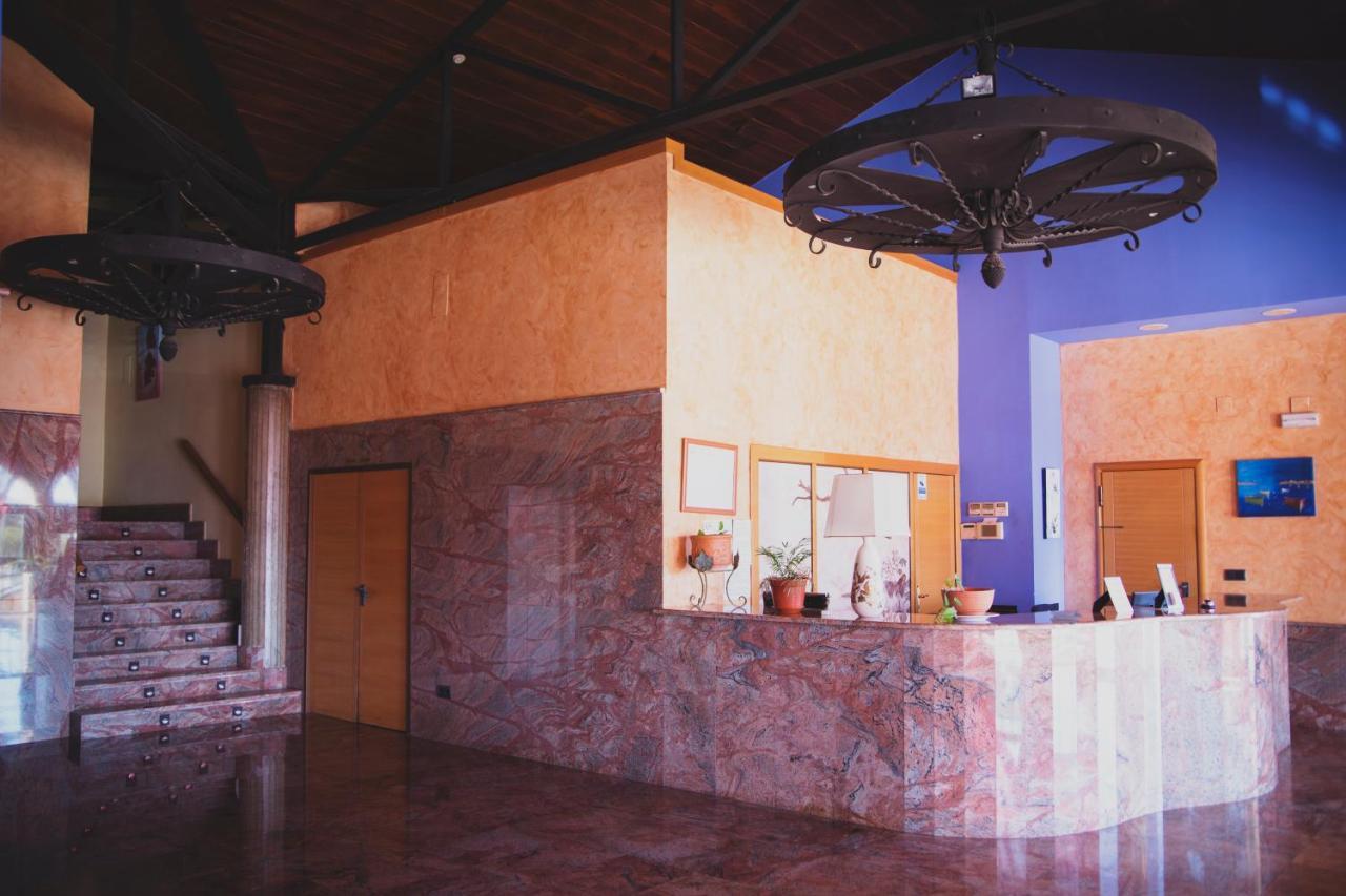 Hotel La Bodega La Almunia de Doña Godina المظهر الخارجي الصورة
