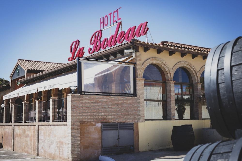 Hotel La Bodega La Almunia de Doña Godina المظهر الخارجي الصورة